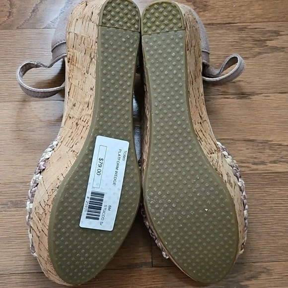 🎉HP🎉 Toms Platform Wedges - Picture 3 of 7